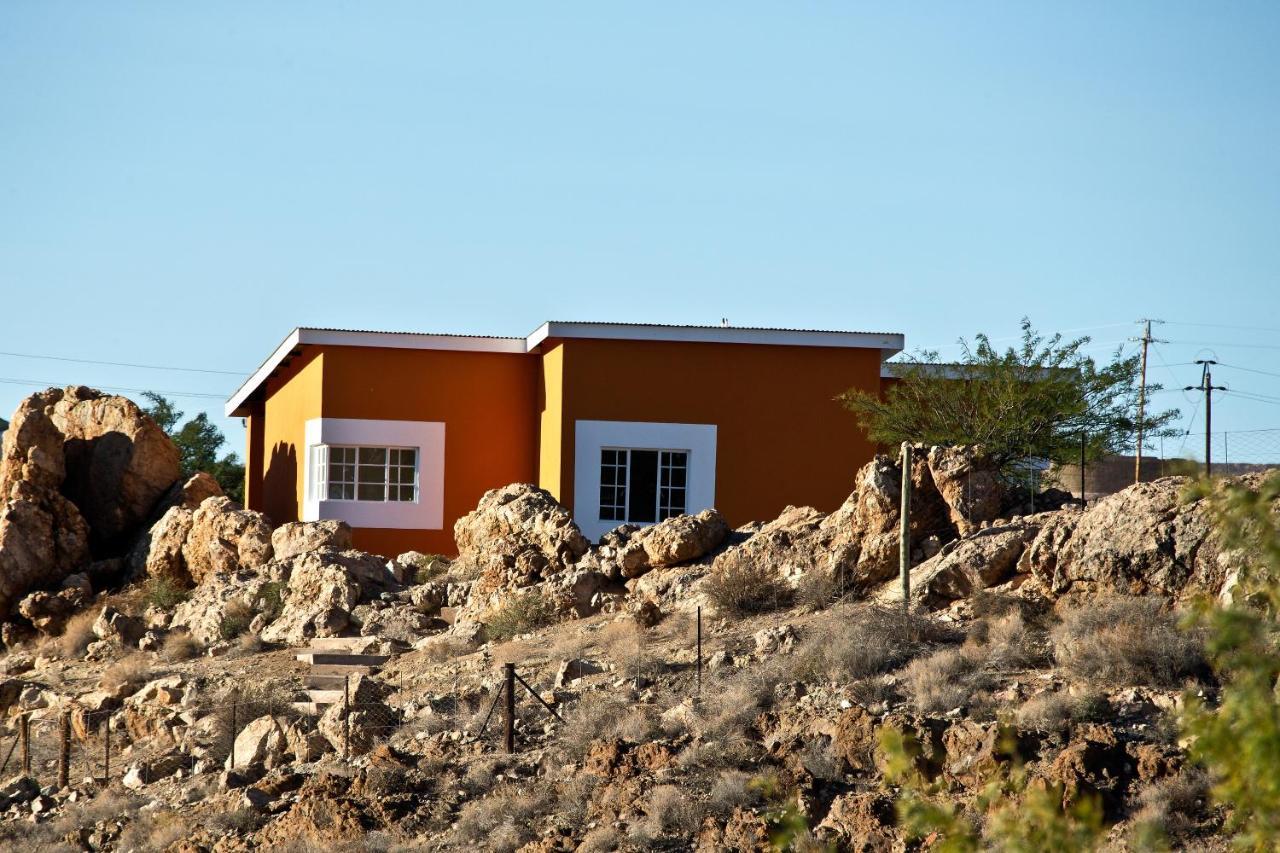 Apartmán Orange House Self Catering Aus Exteriér fotografie
